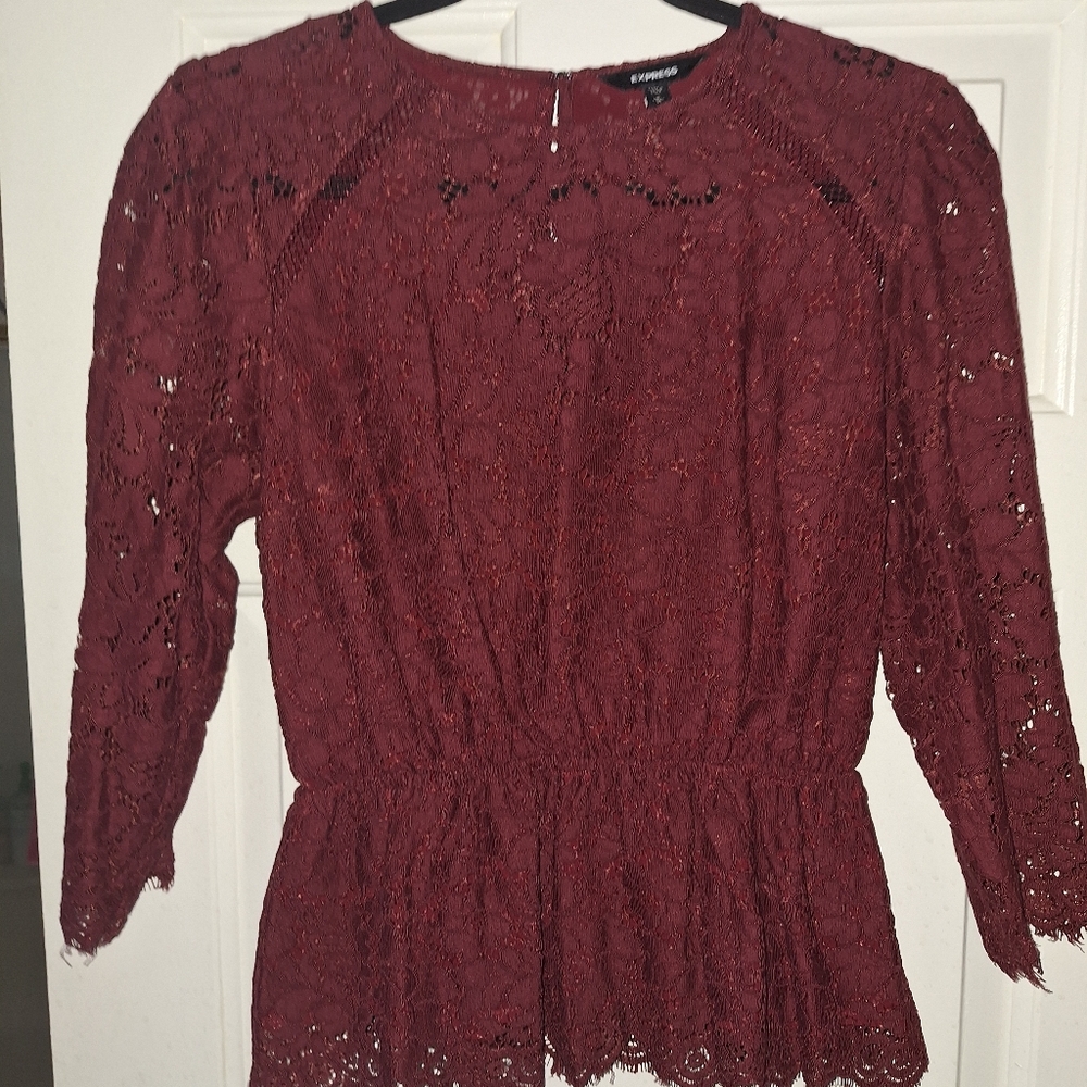 Express Peplum Lace Blouse - Picture 3 of 11